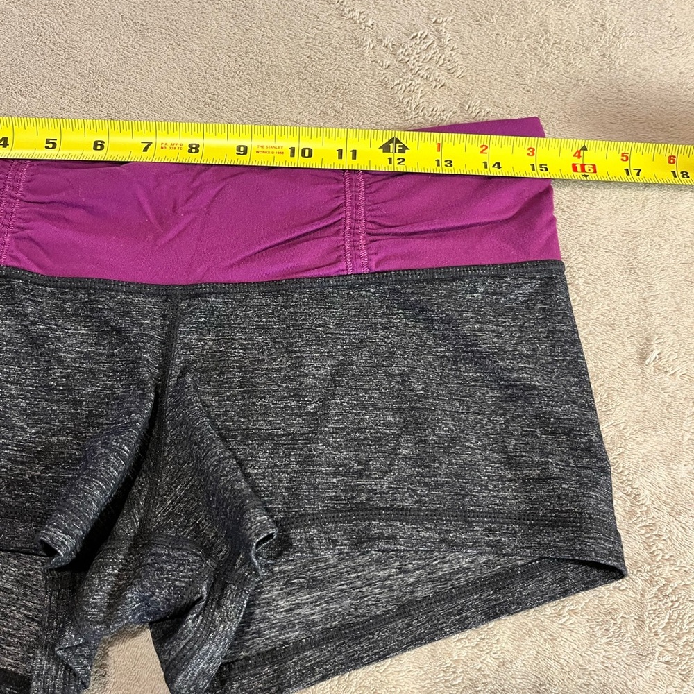 Lululemon Gather Shorts - Picture 5 of 7